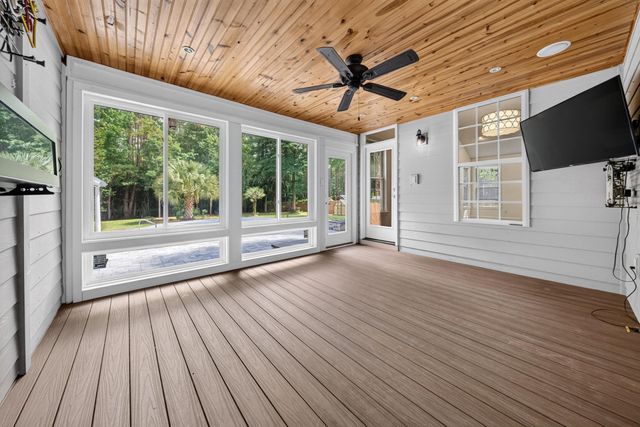 1220 Crooked Oak Dr., Pawleys Island, SC 29585