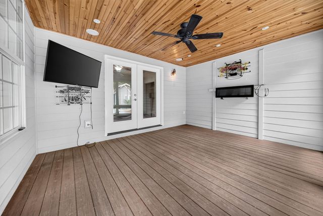 1220 Crooked Oak Dr., Pawleys Island, SC 29585