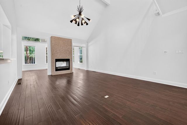 1220 Crooked Oak Dr., Pawleys Island, SC 29585