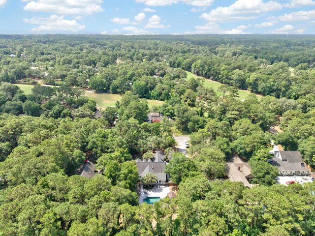 1220 Crooked Oak Dr., Pawleys Island, SC 29585