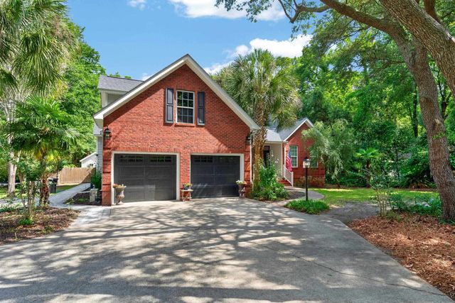 1220 Crooked Oak Dr., Pawleys Island, SC 29585