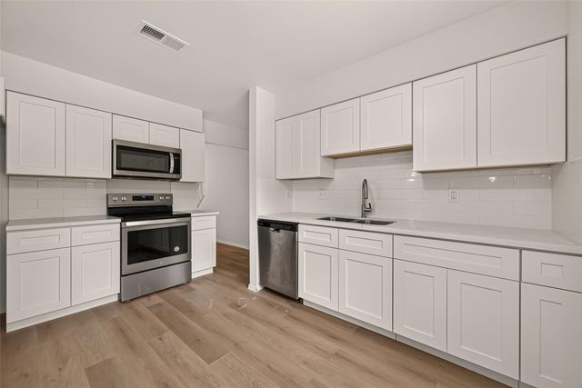 2711 Wood River Drive, Spring, TX 77373