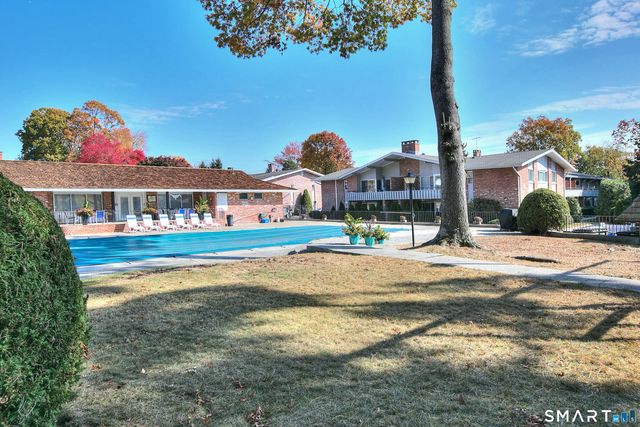 49 Southport Woods Drive 49, Fairfield, CT 06890