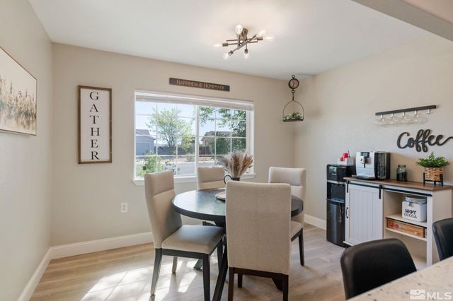 3215 Spring Circle, Silver Springs, NV 89429