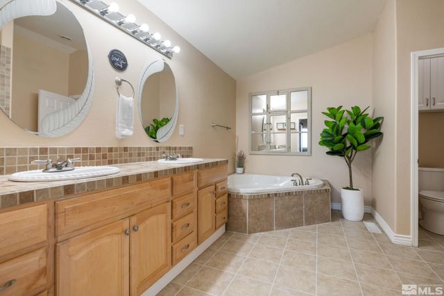 3215 Spring Circle, Silver Springs, NV 89429