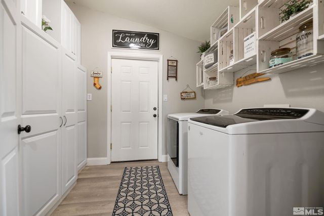 3215 Spring Circle, Silver Springs, NV 89429