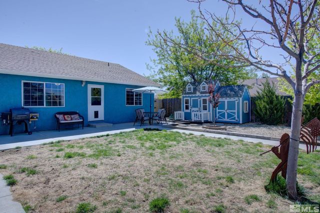 3215 Spring Circle, Silver Springs, NV 89429