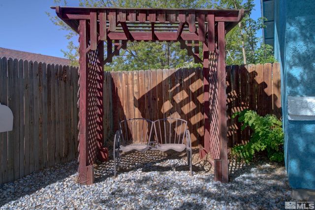 3215 Spring Circle, Silver Springs, NV 89429