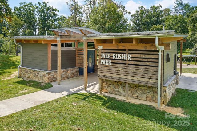 147 Cedar Lane, Arden, NC 28704