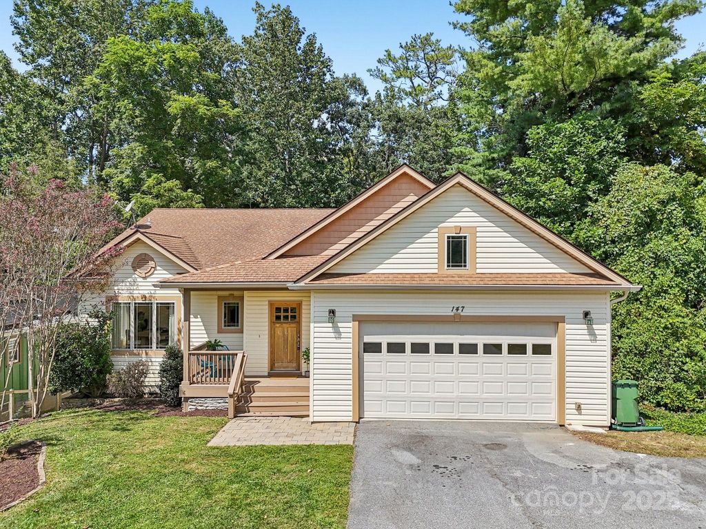 147 Cedar Lane, Arden, NC 28704