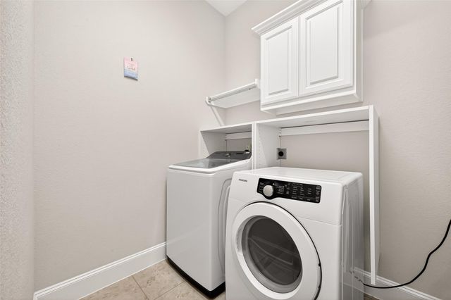 222 Chatham Avenue, Sugar Land, TX 77479