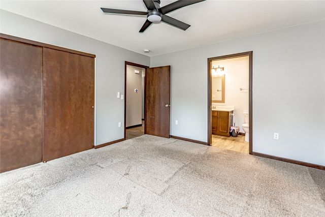 9506 Grand Oaks Drive NE, Cedar Rapids, IA 52402