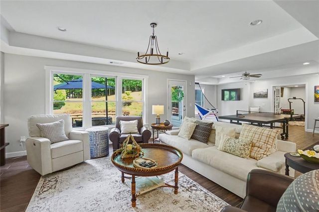 270 Sagamore Cove, Sugar Hill, GA 30518
