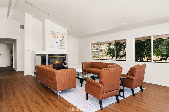 9110 Happy Camp Road, Moorpark, CA 93021