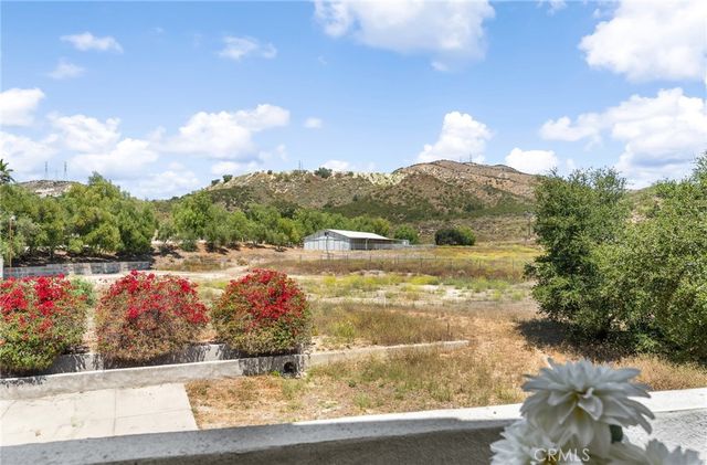 9110 Happy Camp Road, Moorpark, CA 93021
