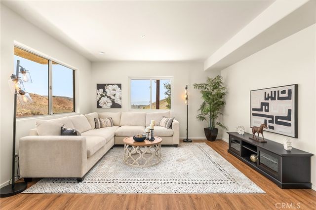 9110 Happy Camp Road, Moorpark, CA 93021
