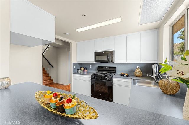 9110 Happy Camp Road, Moorpark, CA 93021