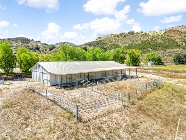 9110 Happy Camp Road, Moorpark, CA 93021