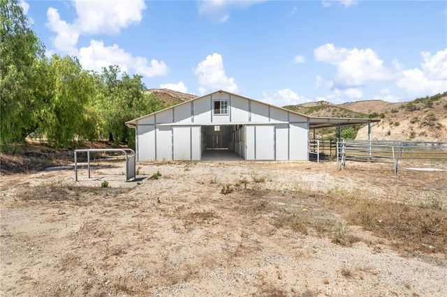 9110 Happy Camp Road, Moorpark, CA 93021