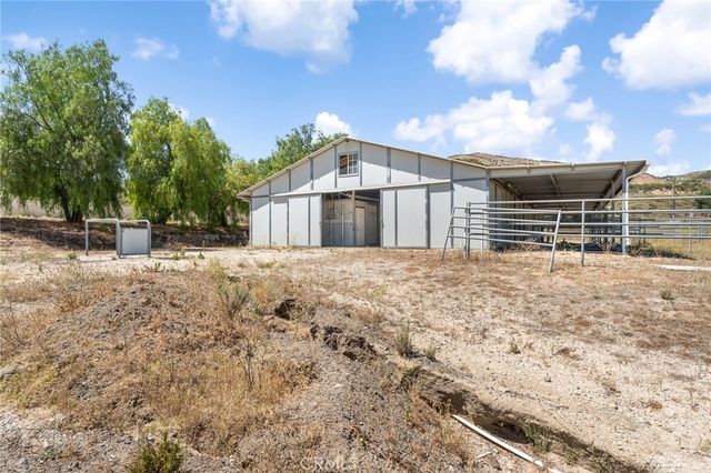 9110 Happy Camp Road, Moorpark, CA 93021
