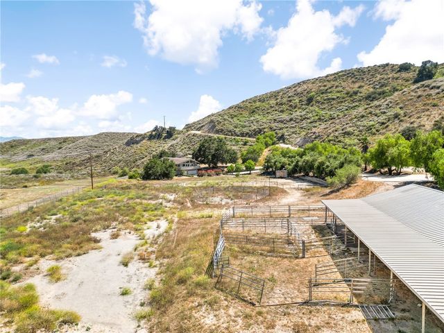 9110 Happy Camp Road, Moorpark, CA 93021