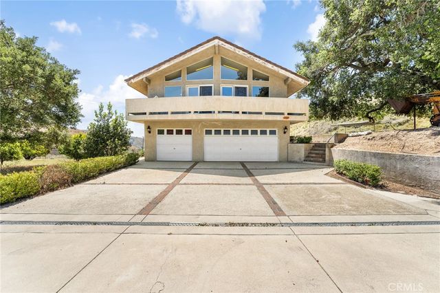 9110 Happy Camp Road, Moorpark, CA 93021