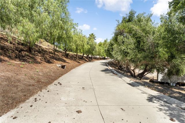 9110 Happy Camp Road, Moorpark, CA 93021