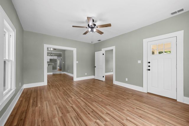 617 N Beal ST, Belton, TX 76513