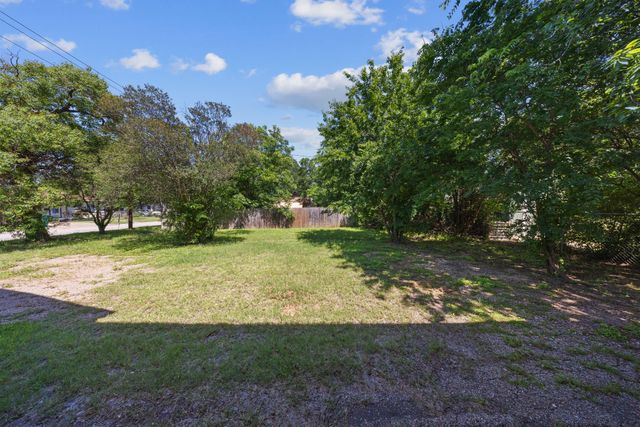 617 N Beal ST, Belton, TX 76513