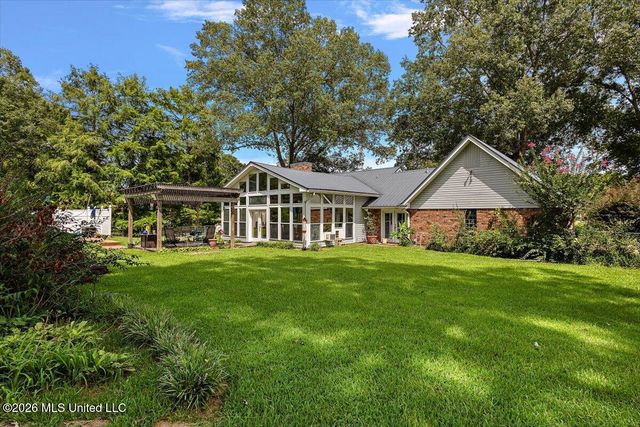 161 Mccarty Road, Jackson, MS 39212