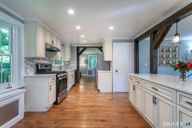 28 Rock Cut Road, Bridgewater, CT 06752