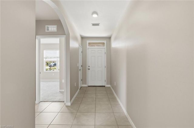 27580 Los Amigos LN, Bonita Springs, FL 34135