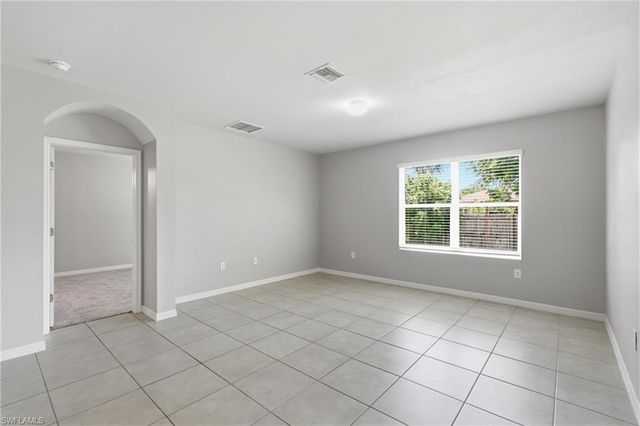 27580 Los Amigos LN, Bonita Springs, FL 34135