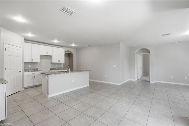 27580 Los Amigos LN, Bonita Springs, FL 34135