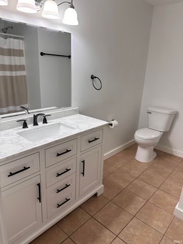 1742 E Range Line Road, Greencastle, IN 46135