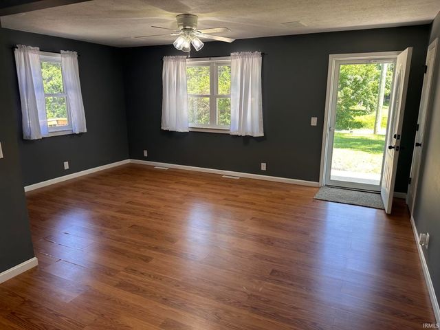 1742 E Range Line Road, Greencastle, IN 46135