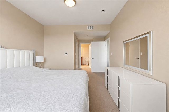 13941 Sherman Way 407, Van Nuys, CA 91405