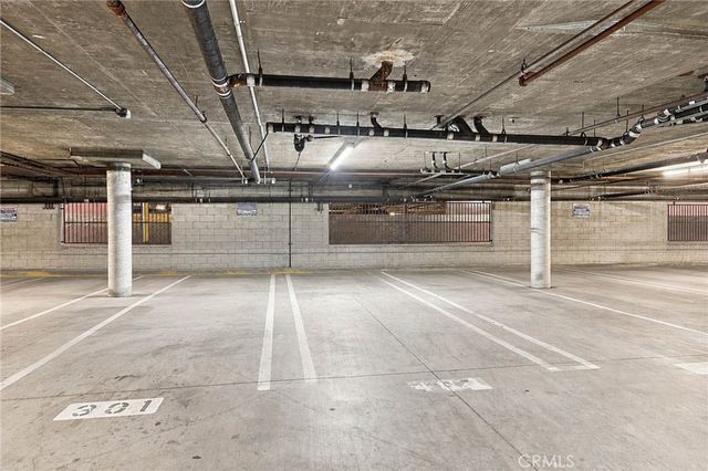 13941 Sherman Way 407, Van Nuys, CA 91405