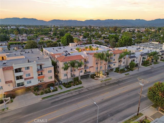 13941 Sherman Way 407, Van Nuys, CA 91405