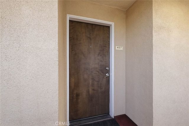13941 Sherman Way 407, Van Nuys, CA 91405