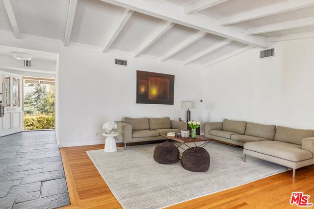 19630 Rosita Street, Tarzana, CA 91356