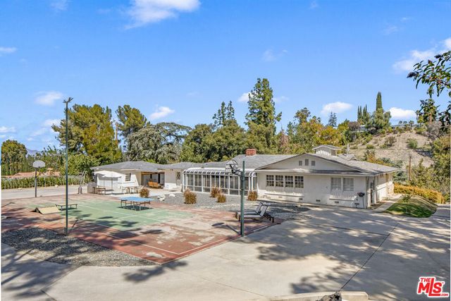 19630 Rosita Street, Tarzana, CA 91356