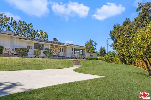 19630 Rosita Street, Tarzana, CA 91356