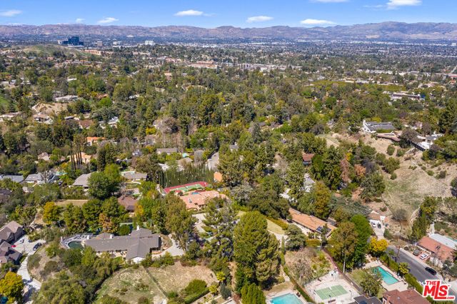 19630 Rosita Street, Tarzana, CA 91356