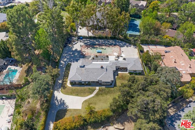19630 Rosita Street, Tarzana, CA 91356