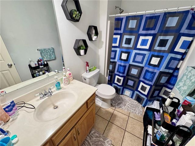 206 N Elm Street, Holden, MO 64040