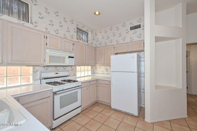 13612 W ROBERTSON Drive, Sun City West, AZ 85375