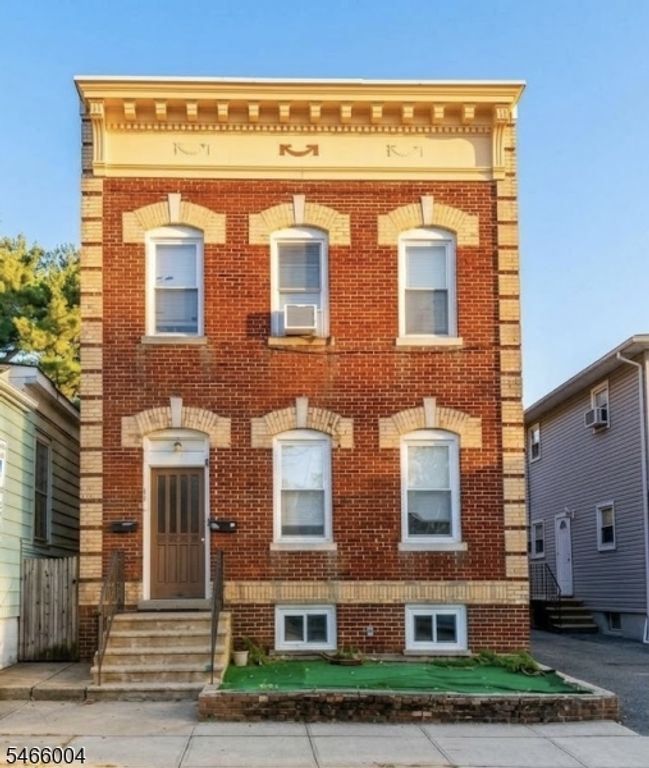 83 E Centre St, Nutley Twp., NJ 07110 — exterior