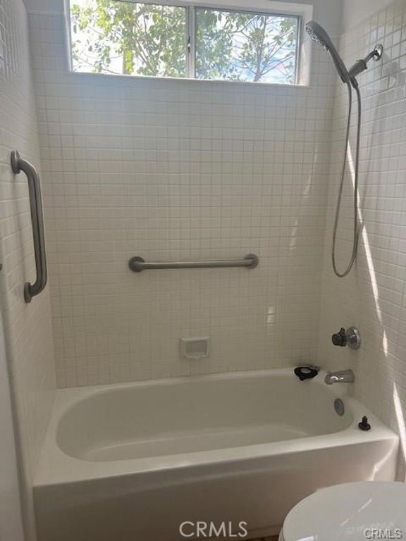 Image 38 of property listing at 2300 Maple Avenue 80, Torrance, CA 90503