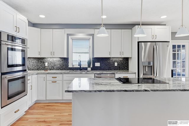 233 S 114th Street, Omaha, NE 68154